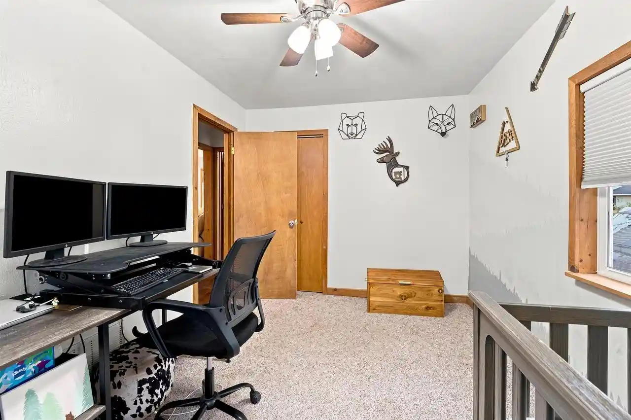 Photo 3 of Single family home for sale at 5 Armstrong Ct, Kaukauna, WI 54130 | MLS# 50332248 | Listing updated on 2026-09-19