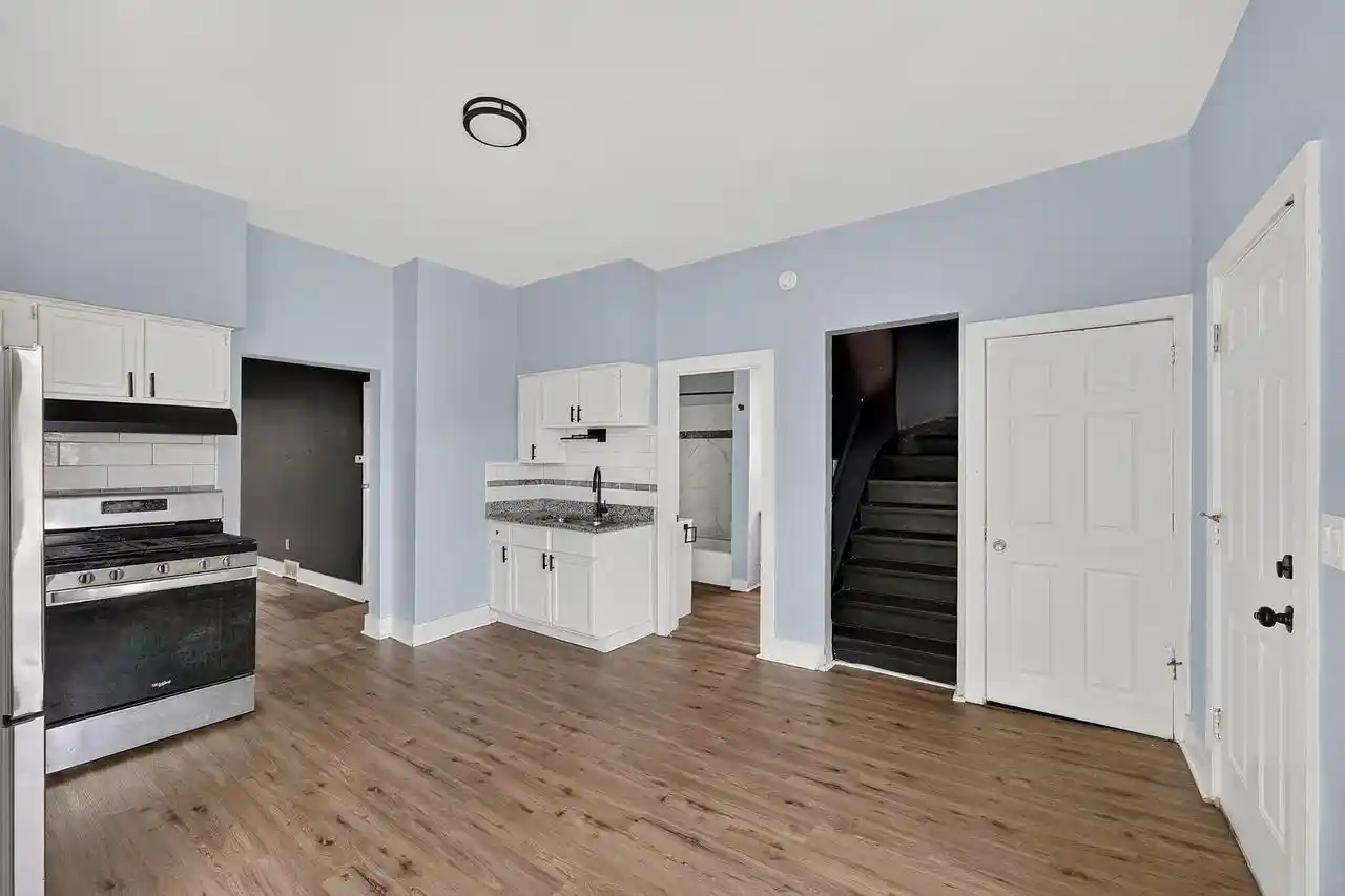 Photo 4 of Single family home for sale at 216 W Center St, Milwaukee, WI 53212 | MLS# 1979526 | Listing updated on 2026-10-05
