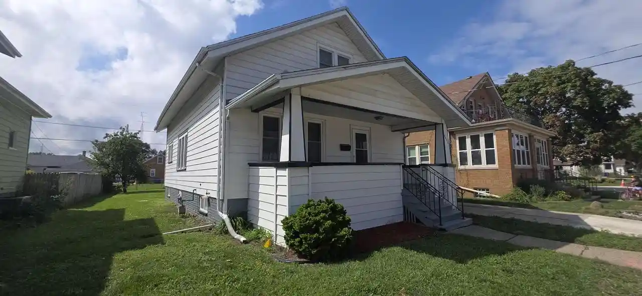 Photo 1 of Single family home for sale at 4606 22nd Avenue, Kenosha, WI 53140 | MLS# 1979544 | Listing updated on 2026-09-15