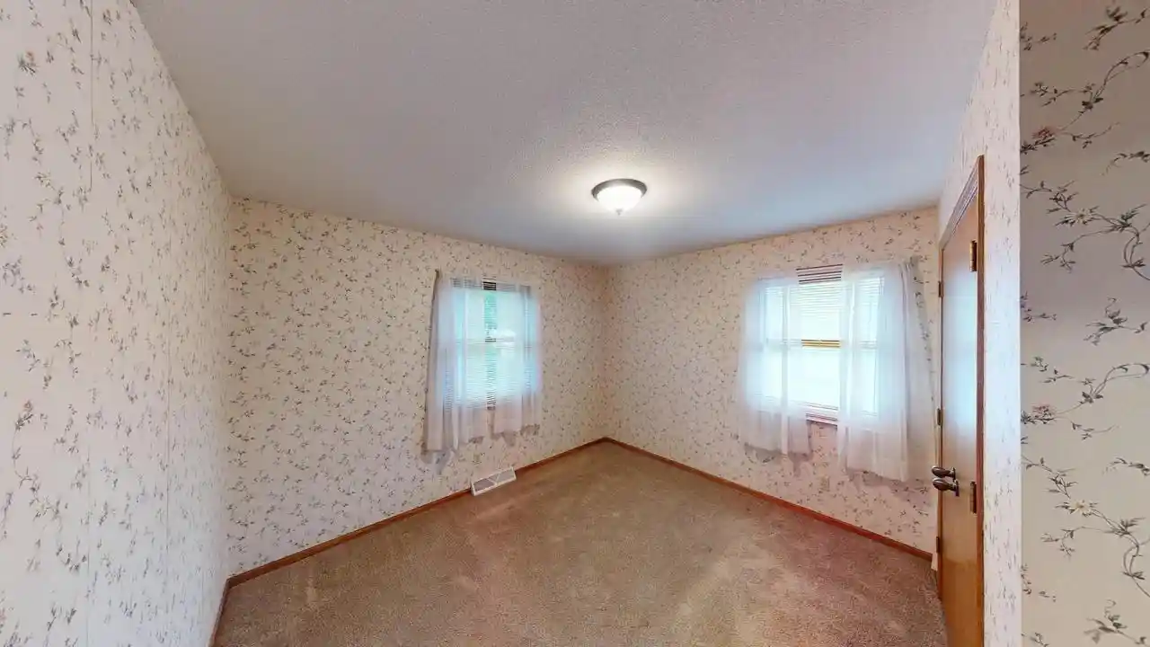 Photo 3 of Sale Pending at 724 Well St, Onalaska, WI 54650 | MLS# 1979554 | Listing updated on 2026-09-15