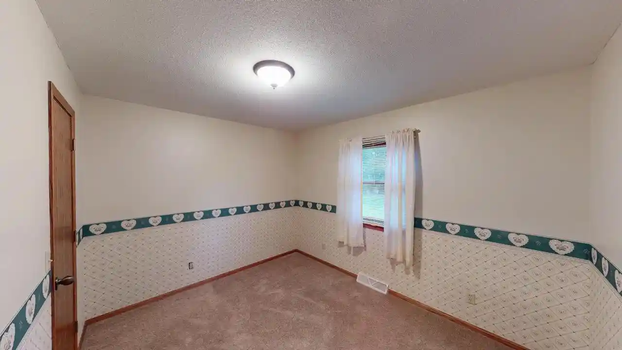 Photo 4 of Sale Pending at 724 Well St, Onalaska, WI 54650 | MLS# 1979554 | Listing updated on 2026-09-15