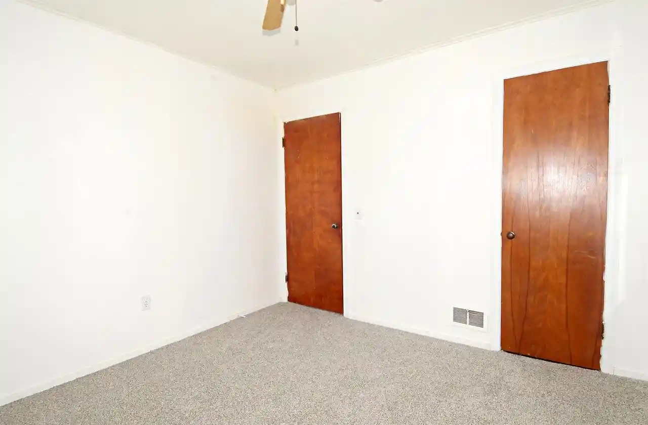 Photo 4 of Single family home for sale at 1146 Pauline Ave, Madison, WI 53705 | MLS# 2032194 | Listing updated on 2026-10-29