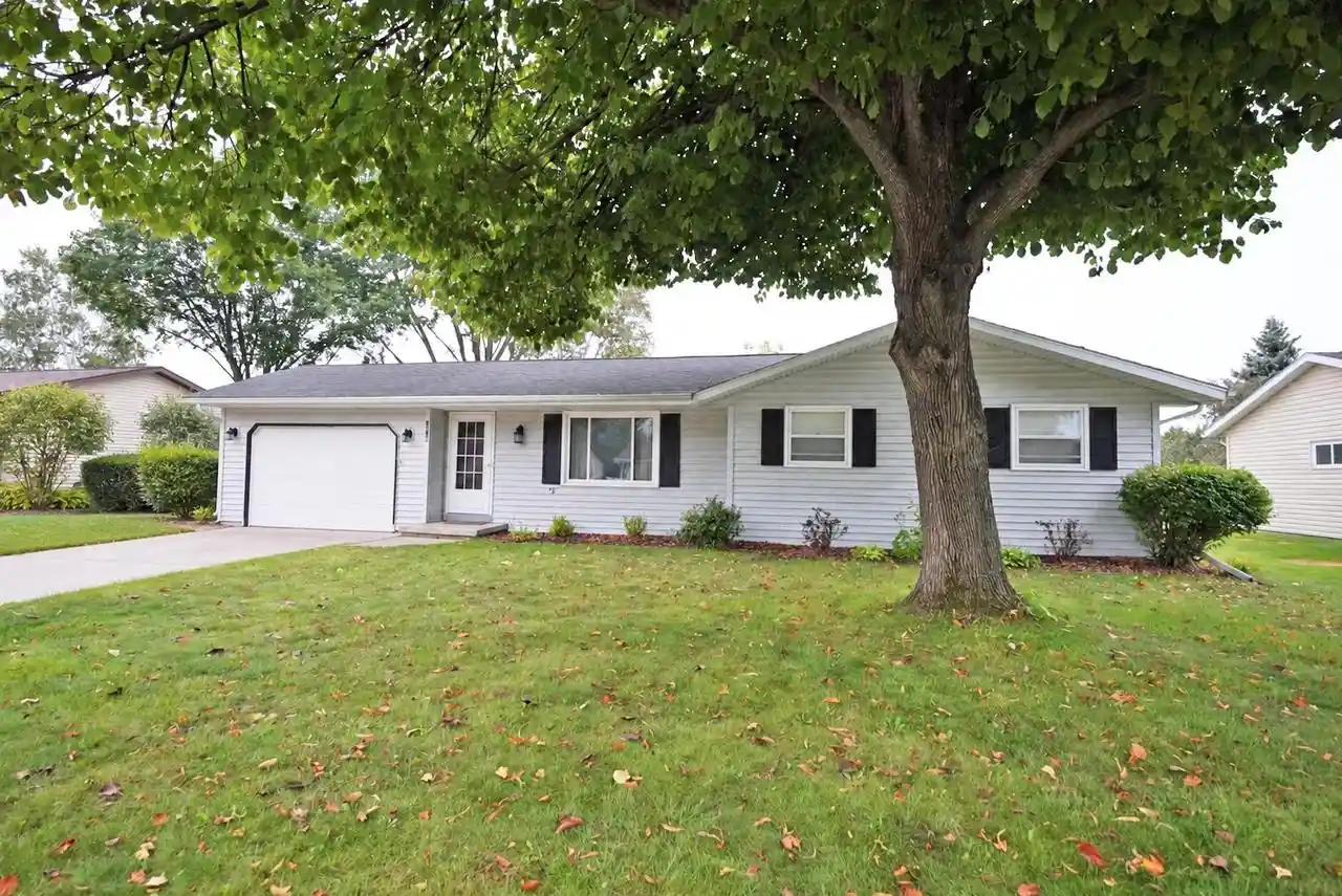 Photo 1 of Single family home for sale at 2515 Lance St, Green Bay, WI 54313 | MLS# 50332273 | Listing updated on 2026-09-15