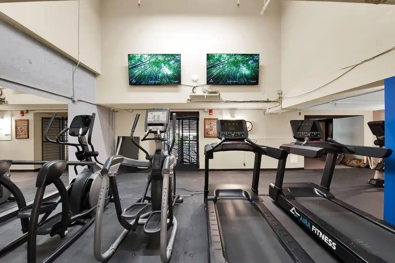 Photo 3 of Condo for sale at 270 E Highland Ave #635, Milwaukee, WI 53202 | MLS# 1979563 | Listing updated on 2026-09-10
