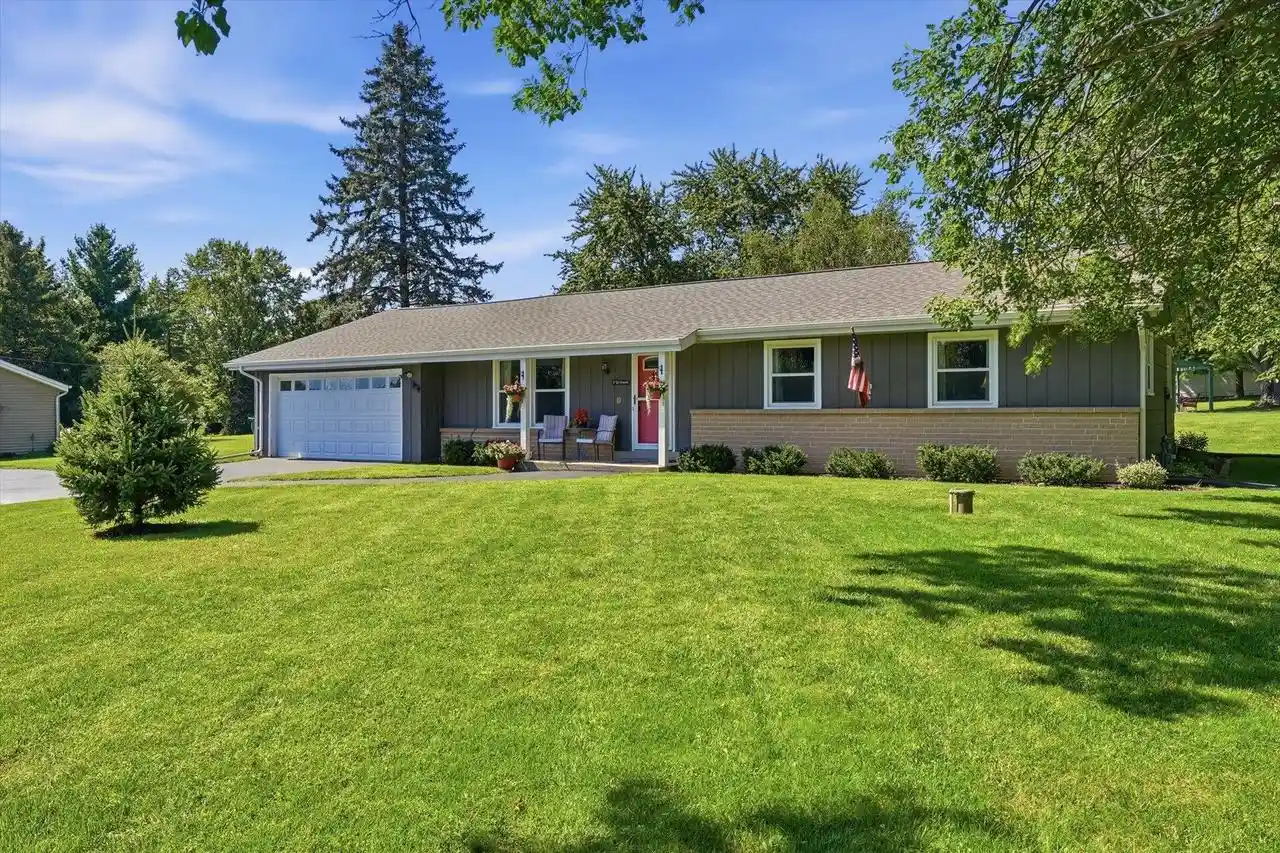 Photo 1 of Single family home for sale at W277s8935 Hilltop Ln, Mukwonago, WI 53149 | MLS# 1979560 | Listing updated on 2026-09-16