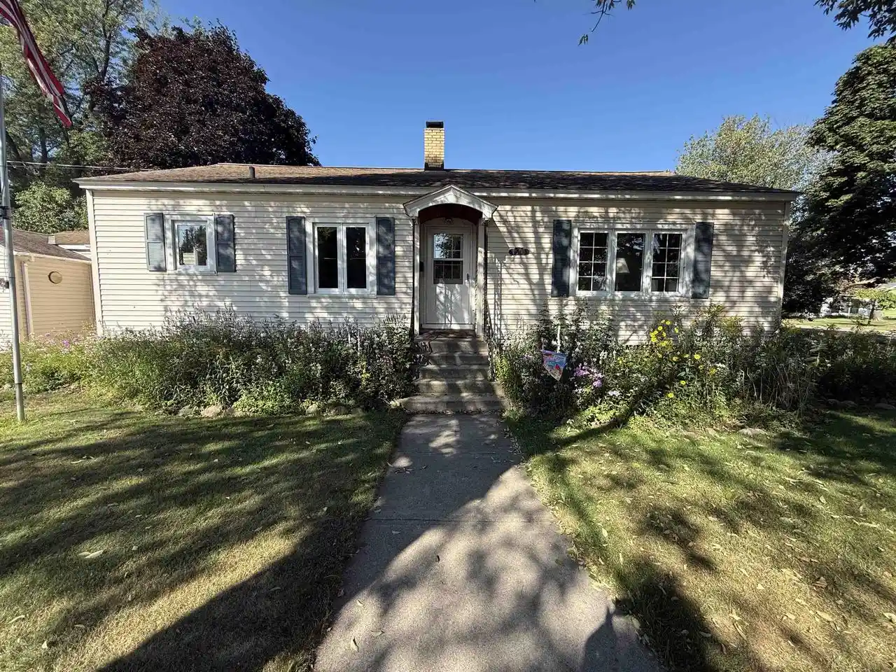 Photo 1 of Single family home for sale at 1505 10th Street, Marinette, WI 54143 | MLS# 50332288 | Listing updated on 2026-09-11