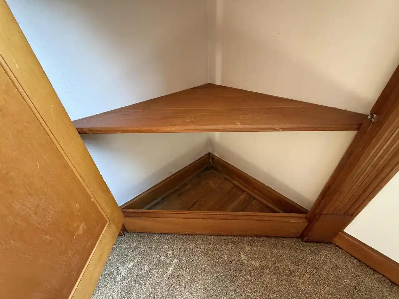 Photo 4 of Single family home for sale at 1505 10th Street, Marinette, WI 54143 | MLS# 50332288 | Listing updated on 2026-09-11