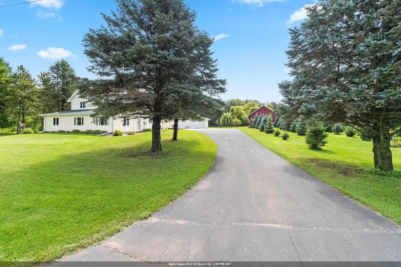 Single family home for sale at E9419 Crain Rd, New London, WI 54961 | MLS# 50332286