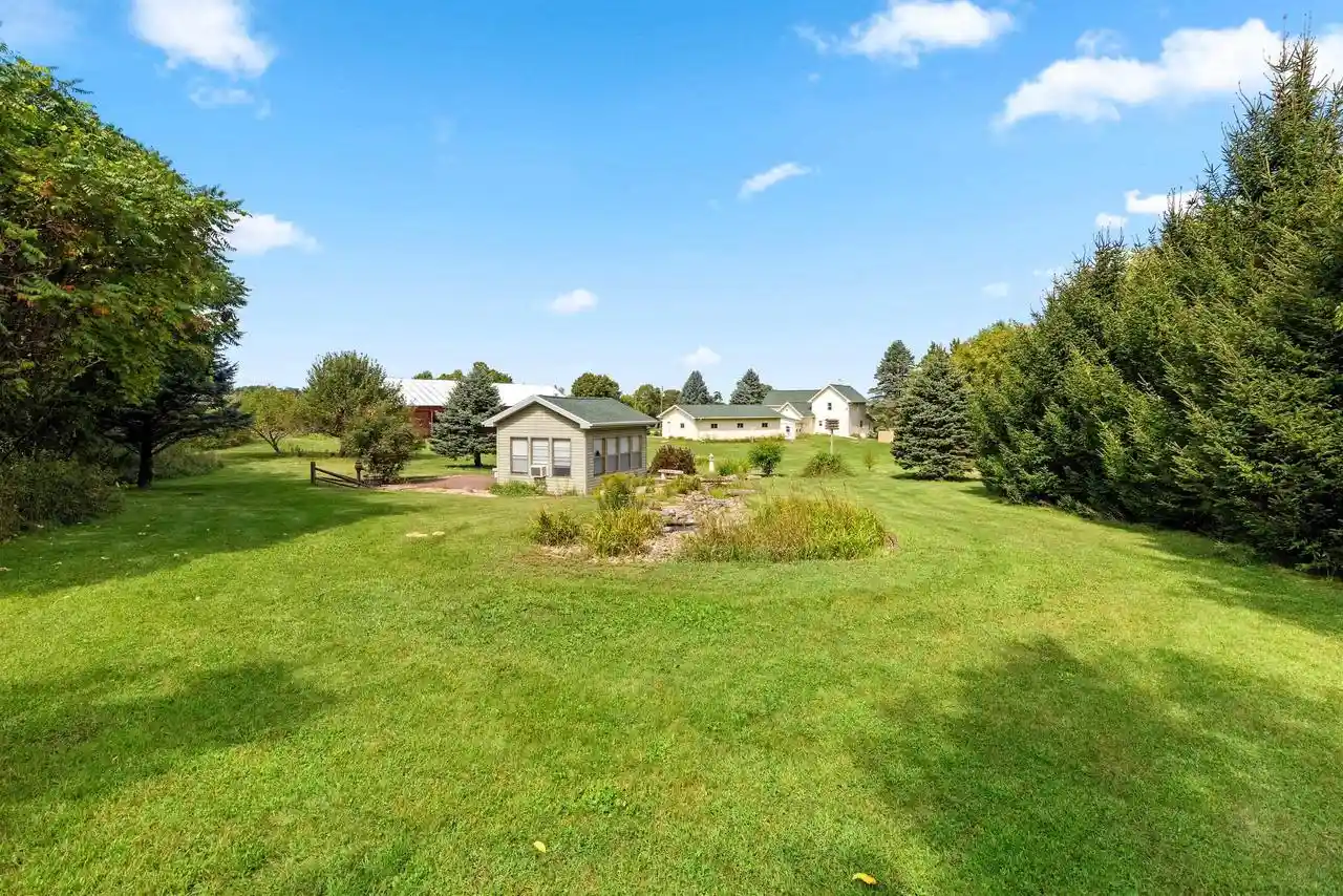 Photo 1 of Single family home for sale at E9419 Crain Rd, New London, WI 54961 | MLS# 50332286 | Listing updated on 2026-09-22