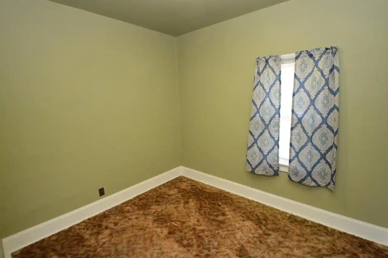 Photo 3 of Single family home for sale at 809 Manitoba Ave, South Milwaukee, WI 53172 | MLS# 1979572 | Listing updated on 2026-09-12