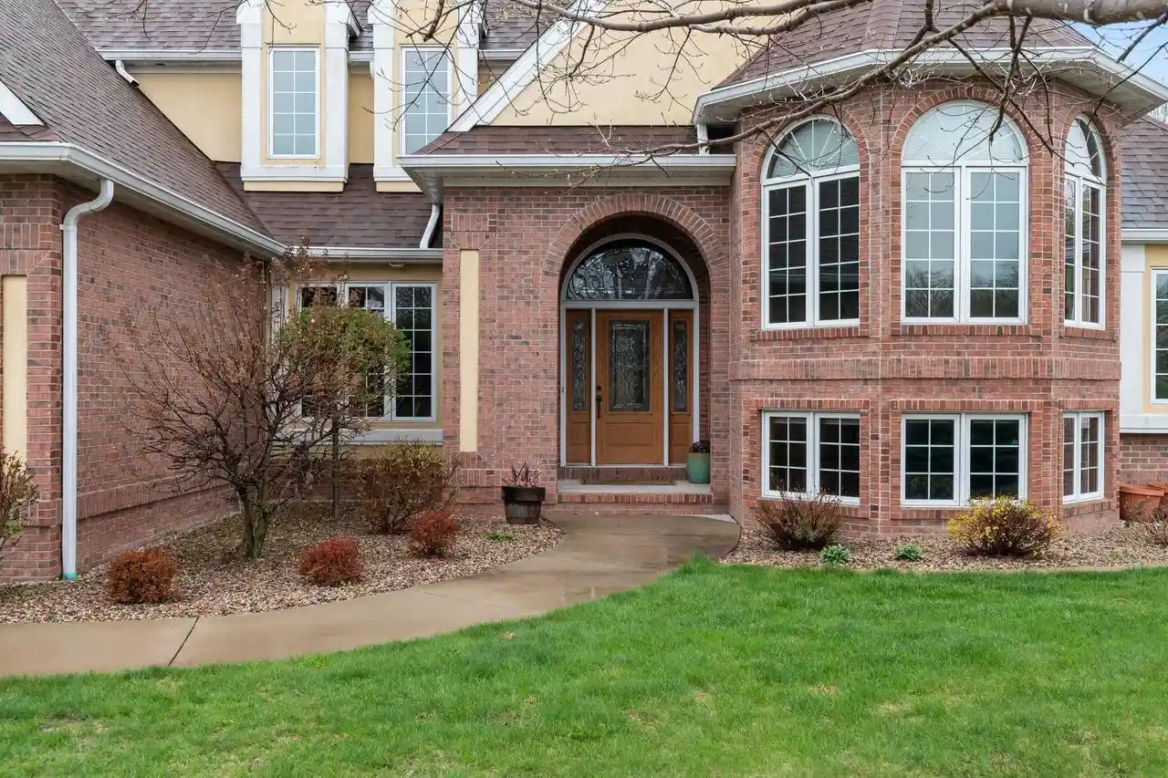 Photo 3 of Mansion for sale at 6709 N Gullwing Ct, Appleton, WI 54913 | MLS# 50332290 | Listing updated on 2026-09-09