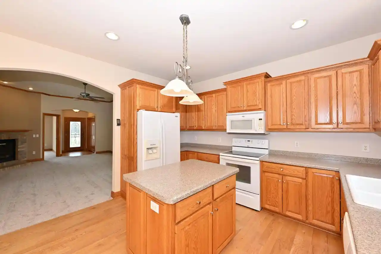 Photo 4 of Condo for sale at 124 Meehan Cir, West Bend, WI 53095 | MLS# 1979581 | Listing updated on 2026-10-05