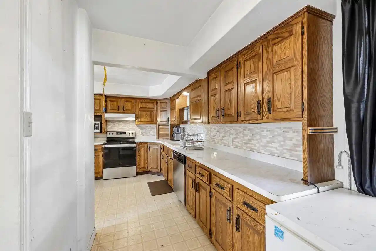 Photo 4 of Single family home for sale at 606 Chestnut St, Janesville, WI 53548 | MLS# 2032214 | Listing updated on 2026-09-14