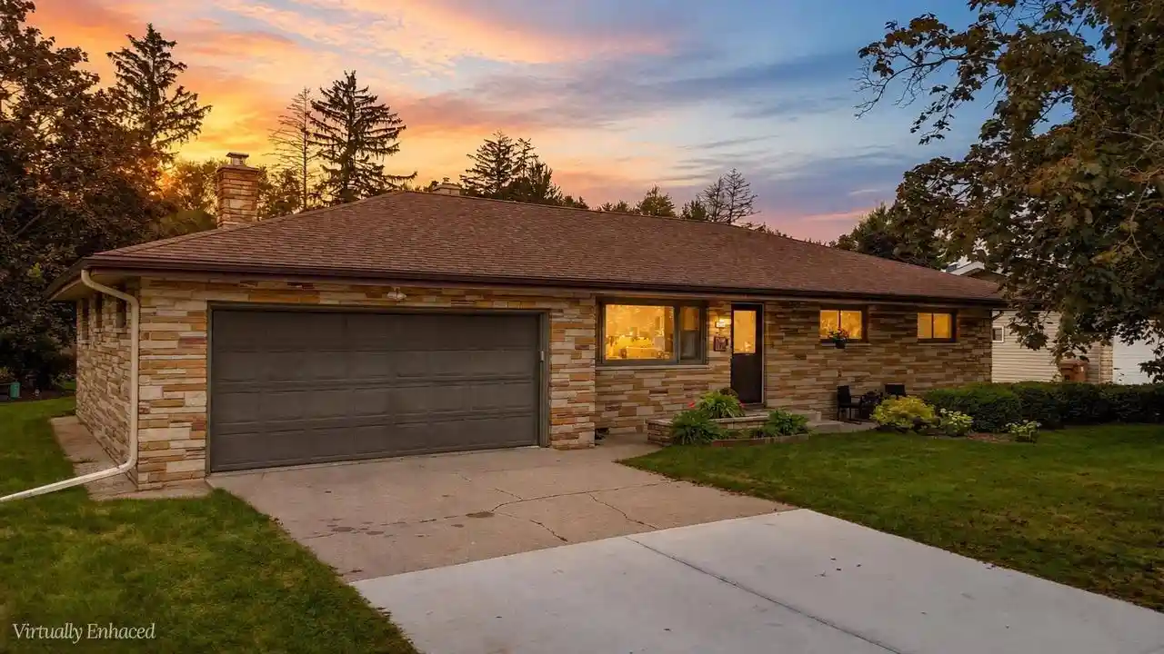 Photo 1 of Single family home for sale at 3300 Algoma St, Stevens Point, WI 54481 | MLS# 22604418 | Listing updated on 2026-09-17
