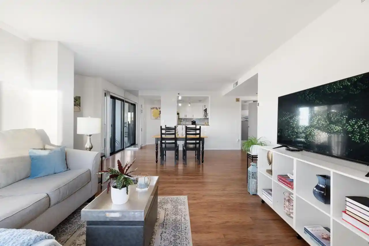Photo 3 of Condo for sale at 1633 N Prospect Ave #5D, Milwaukee, WI 53202 | MLS# 1979592 | Listing updated on 2026-09-10