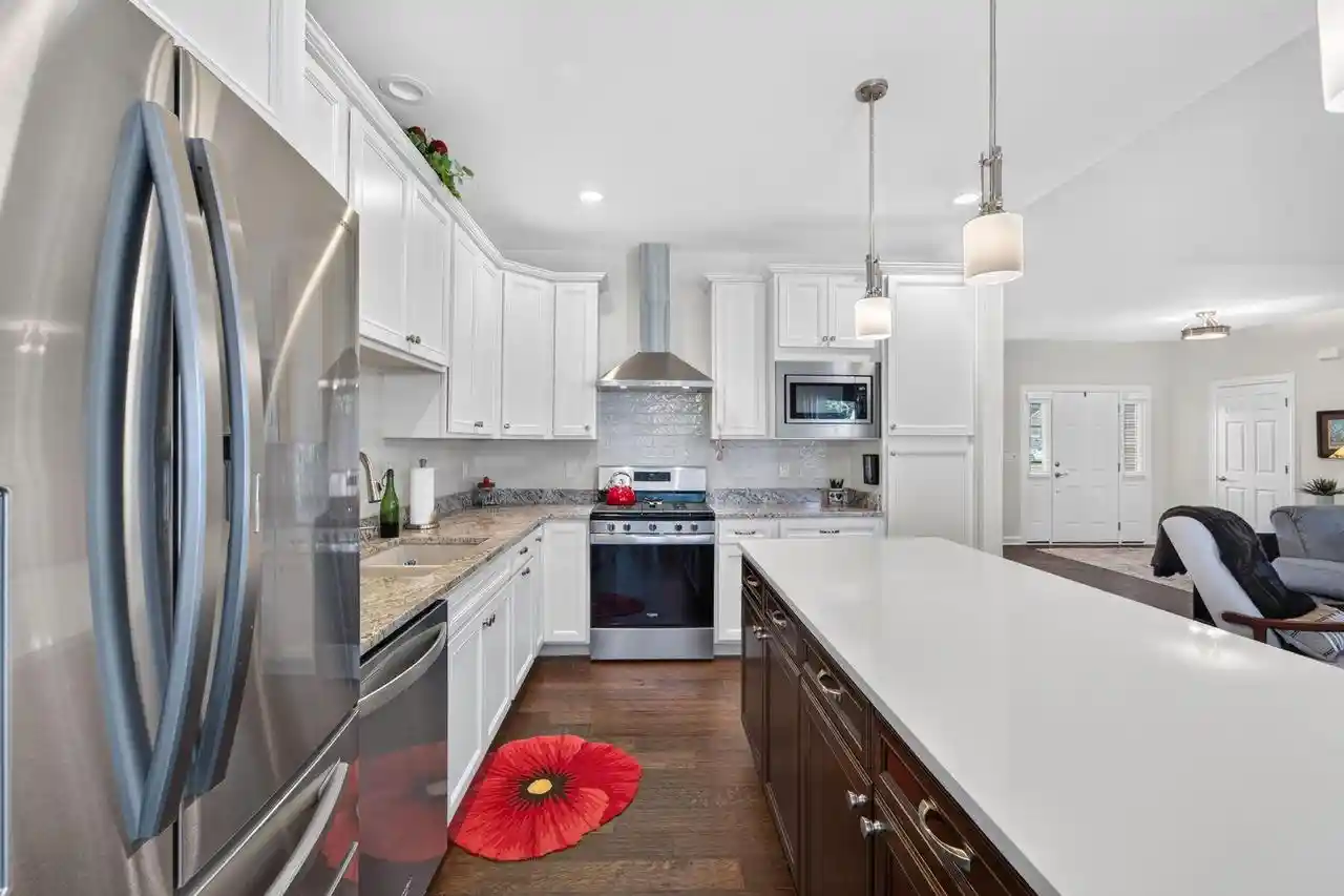 Photo 2 of Single family home for sale at 551 N Stone Ridge Dr, Lake Geneva, WI 53147 | MLS# 1979599 | Listing updated on 2026-09-15