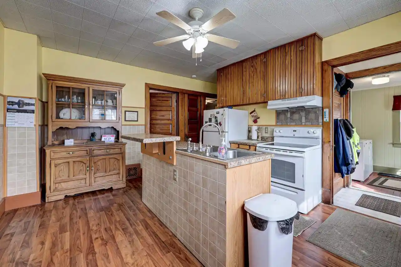 Photo 3 of Sale Pending at 207 E Hancock St, New London, WI 54961 | MLS# 50332298 | Listing updated on 2026-09-14