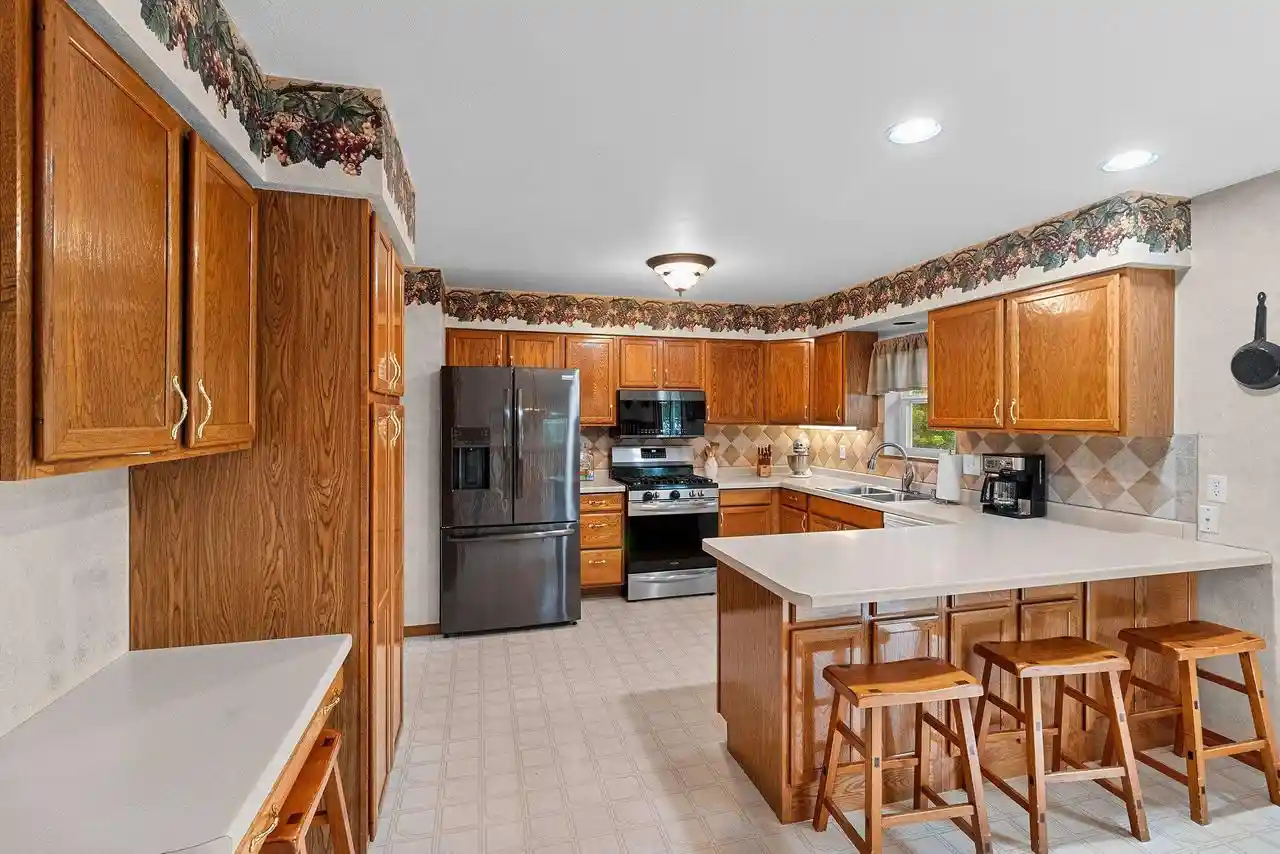 Photo 3 of Single family home for sale at W9322 Oakwood Dr, Hortonville, WI 54944 | MLS# 50332311 | Listing updated on 2026-09-13