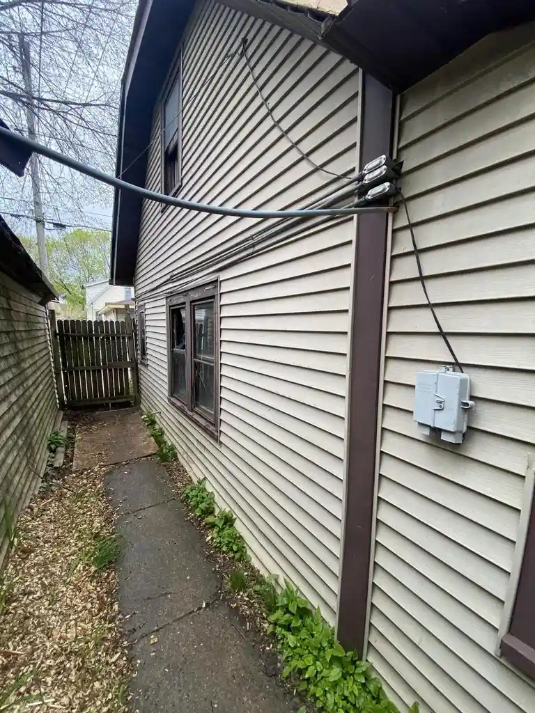 Photo 4 of Multi family home for sale at 4609 N 37th Street, Milwaukee, WI 53209 | MLS# 1979613 | Listing updated on 2026-09-09