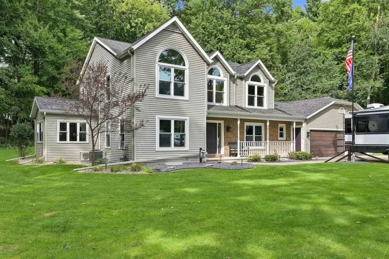 Photo 1 of Single family home for sale at E2038 Kenwood Dr, Iola, WI 54945 | MLS# 22604430 | Listing updated on 2026-09-13