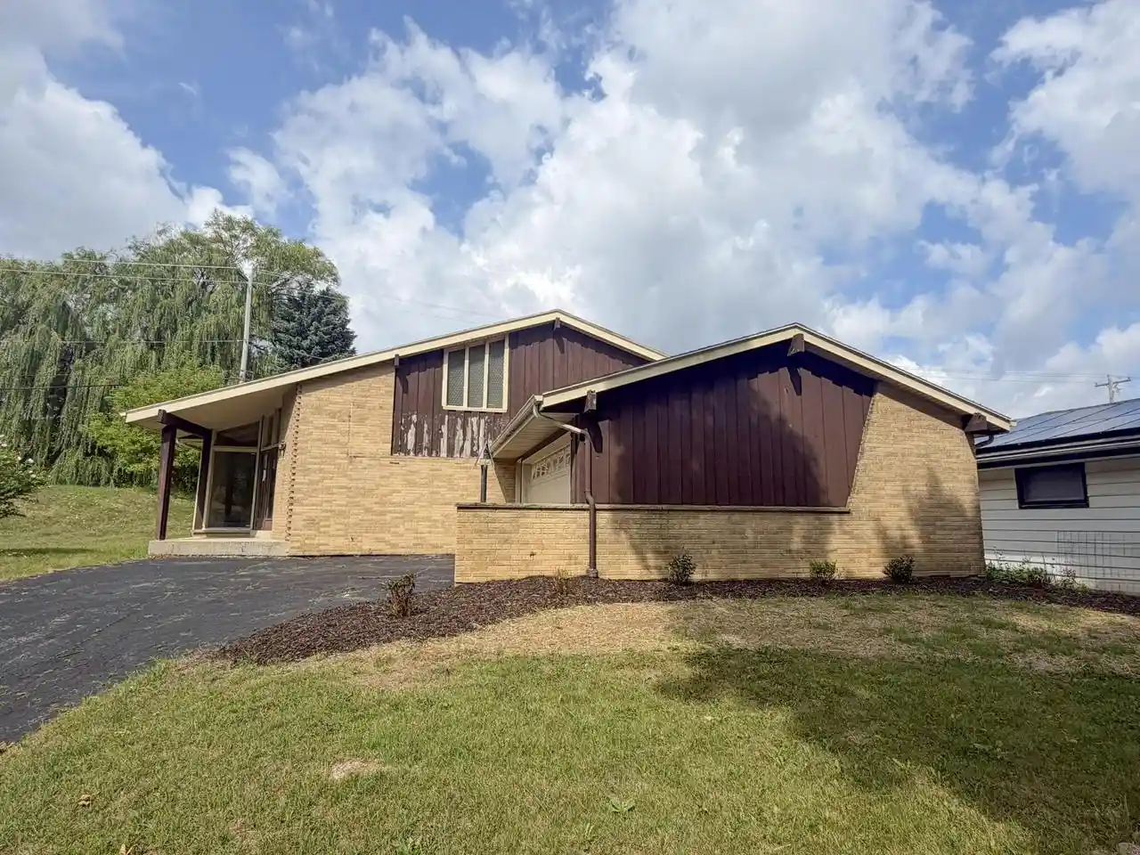 Photo 1 of Single family home for sale at 5435 S 15th Place, Milwaukee, WI 53221 | MLS# 1979611 | Listing updated on 2026-09-15