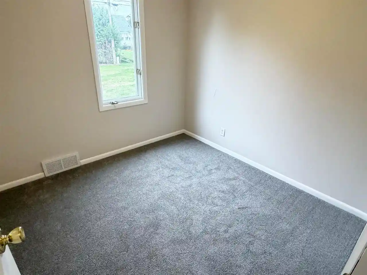 Photo 2 of Single family home for sale at 615 N 10th Avenue, Wausau, WI 54401 | MLS# 22604427 | Listing updated on 2026-09-22