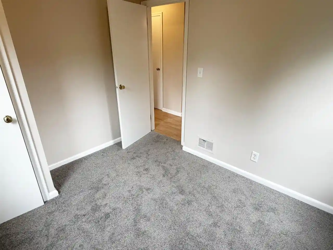 Photo 3 of Single family home for sale at 615 N 10th Avenue, Wausau, WI 54401 | MLS# 22604427 | Listing updated on 2026-09-22