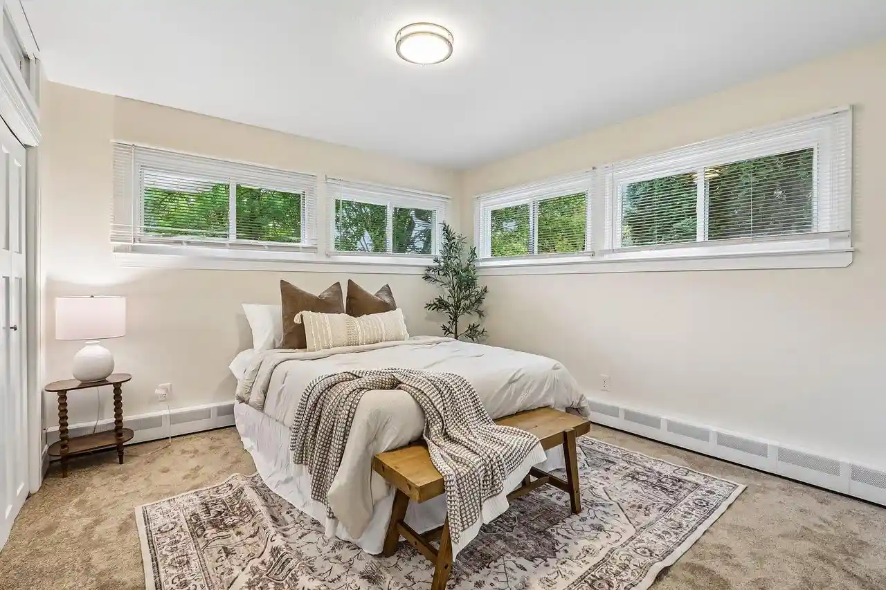 Photo 3 of Single family home for sale at W73n917 London Ct, Cedarburg, WI 53012 | MLS# 1979614 | Listing updated on 2026-10-01