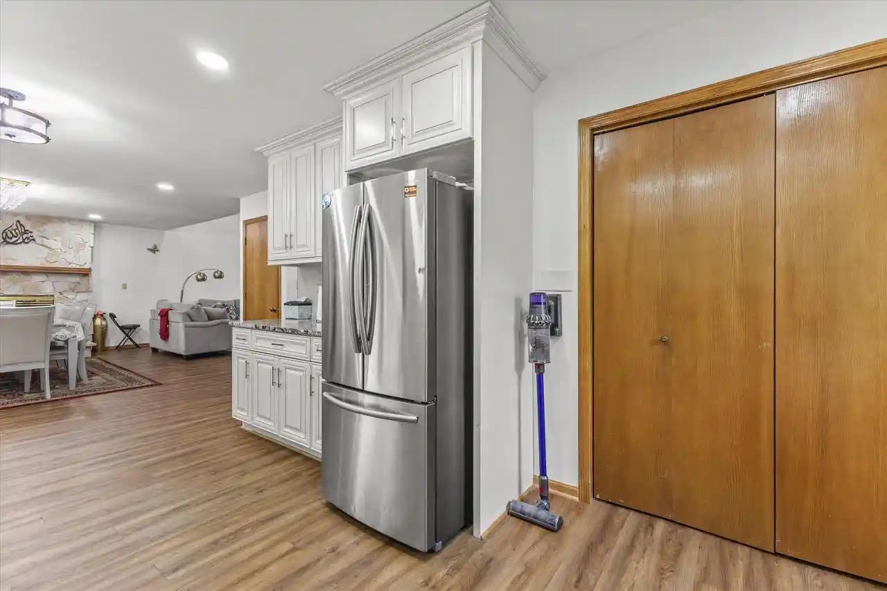 Photo 3 of Single family home for sale at 3950 W Minnesota Ave, Franklin, WI 53132 | MLS# 1979625 | Listing updated on 2026-09-08