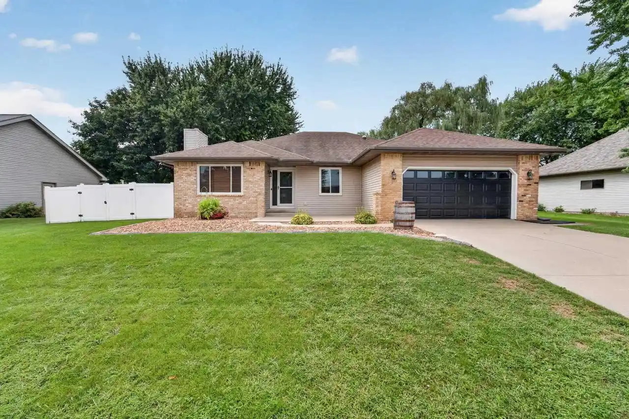 Photo 1 of Single family home for sale at 408 Pinehurst Dr, Waunakee, WI 53597 | MLS# 2032232 | Listing updated on 2026-09-15