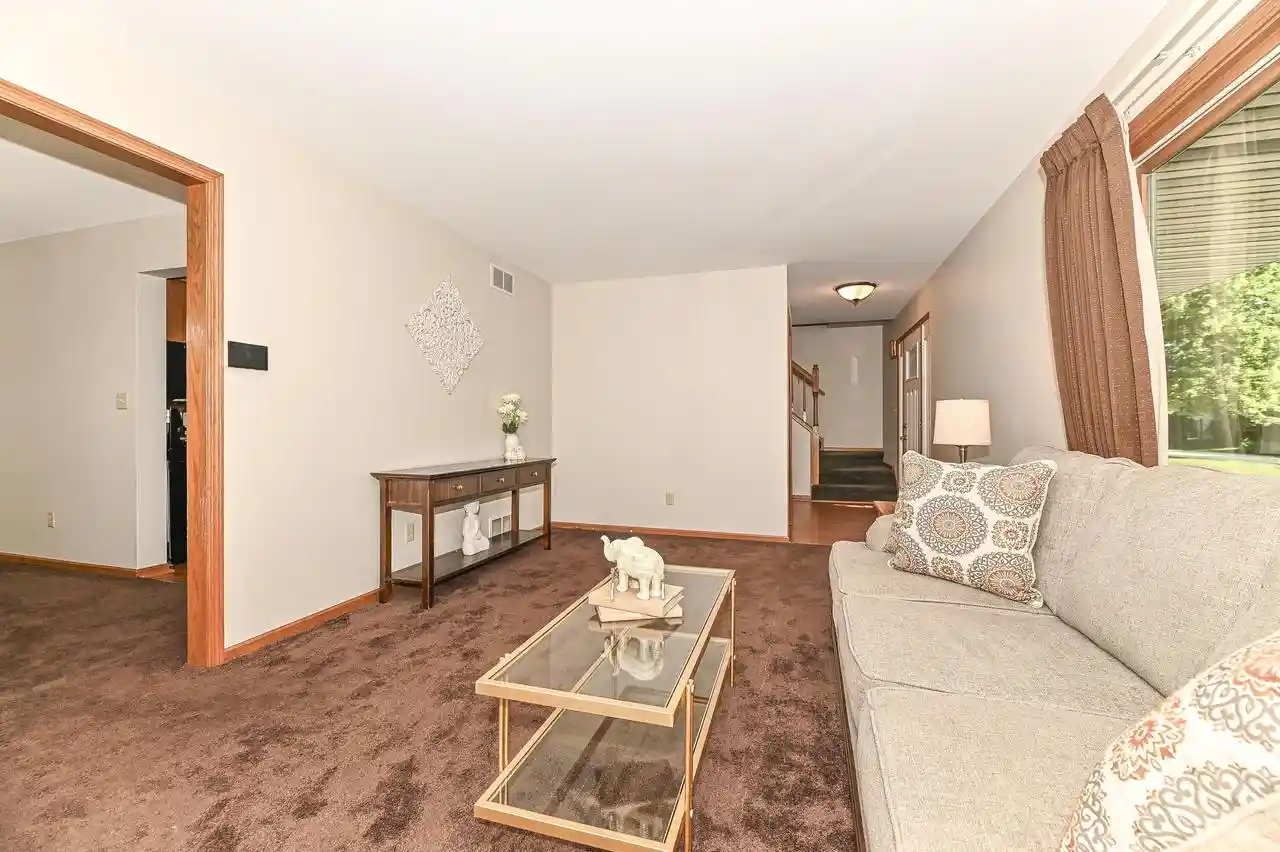 Photo 4 of Single family home for sale at 9140 Morgan Ct, Caledonia, WI 53126 | MLS# 1979638 | Listing updated on 2026-09-18
