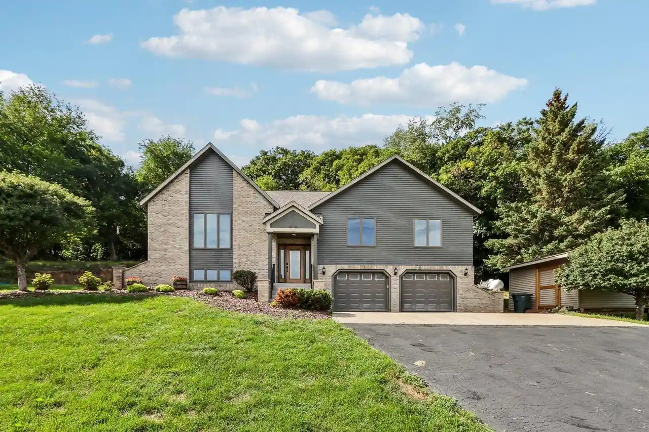 Photo 1 of Single family home for sale at N6485 Kroghville Rd, Waterloo, WI 53594 | MLS# 1979646 | Listing updated on 2026-09-11
