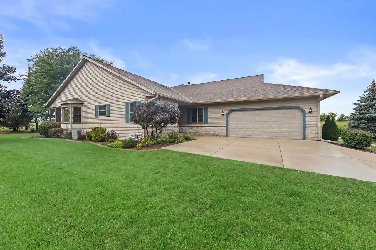 Photo 1 of Condo for sale at W155n6631 Blue Heron Dr, Menomonee Falls, WI 53051 | MLS# 1979655 | Listing updated on 2026-09-11