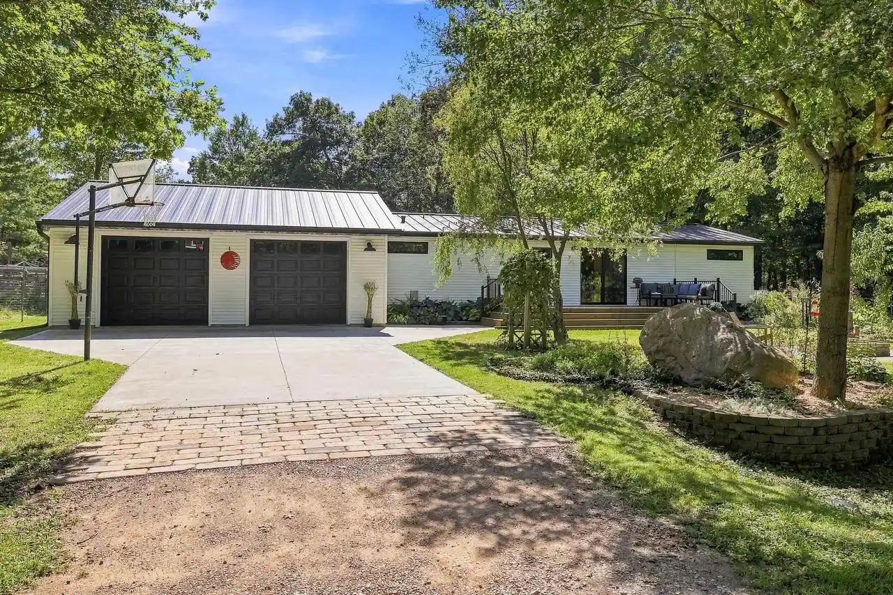 Photo 1 of Single family home for sale at 10963 Tall Oak Ct, Waupaca, WI 54981 | MLS# 22604433 | Listing updated on 2026-09-12