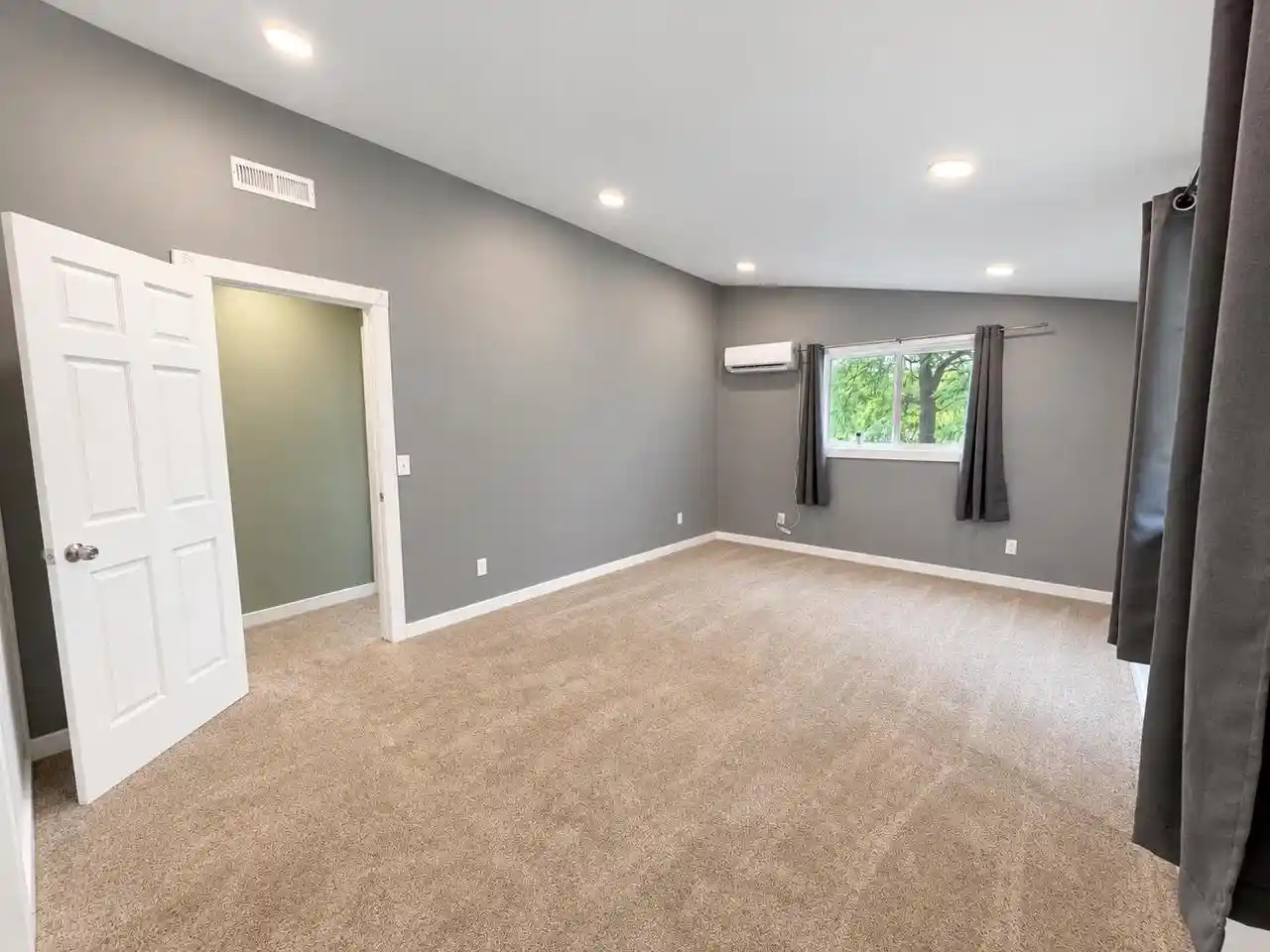 Photo 2 of Single family home for sale at S2437 Meadowview Rd, Reedsburg, WI 53959 | MLS# 2032247 | Listing updated on 2026-09-19