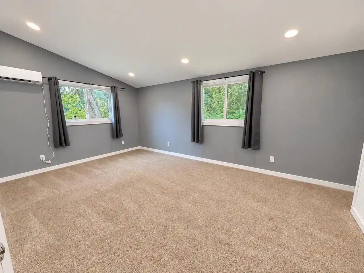 Photo 3 of Single family home for sale at S2437 Meadowview Rd, Reedsburg, WI 53959 | MLS# 2032247 | Listing updated on 2026-09-19