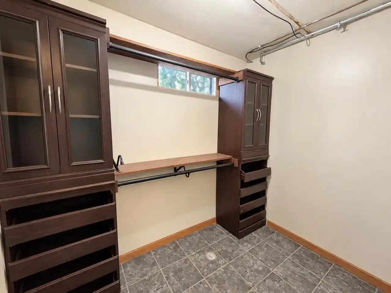 Photo 4 of Single family home for sale at S2437 Meadowview Rd, Reedsburg, WI 53959 | MLS# 2032247 | Listing updated on 2026-09-19