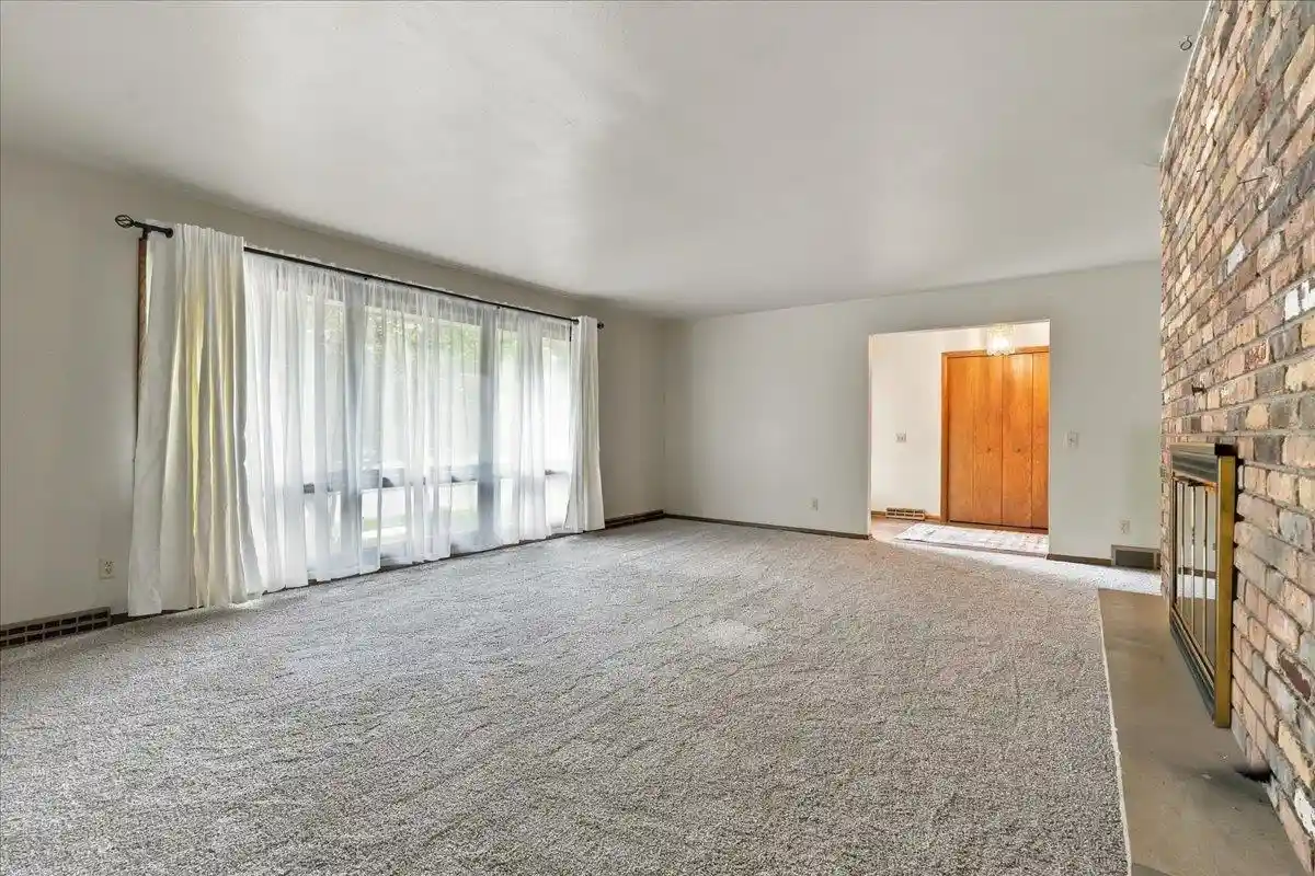 Photo 2 of Single family home for sale at 5302 Comanche Way, Madison, WI 53704 | MLS# 2032250 | Listing updated on 2026-09-18