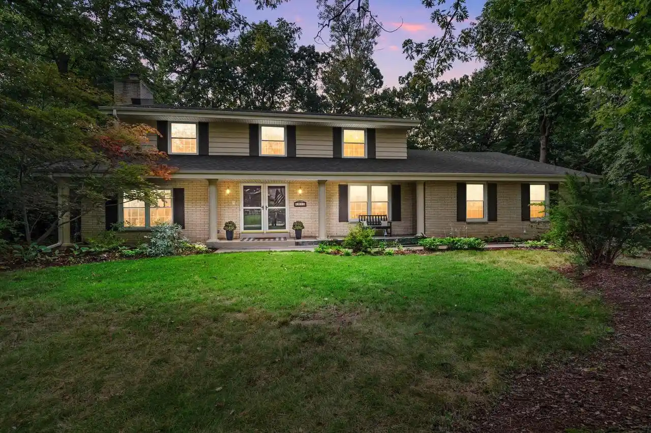 Photo 1 of Single family home for sale at 5003 Bluebird Ln, Caledonia, WI 53406 | MLS# 1979678 | Listing updated on 2026-09-09