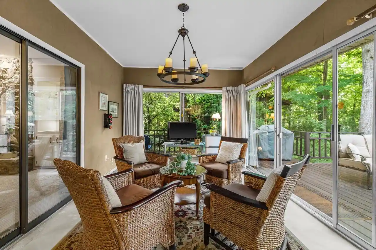 Photo 3 of Single family home for sale at 5003 Bluebird Ln, Caledonia, WI 53406 | MLS# 1979678 | Listing updated on 2026-09-09