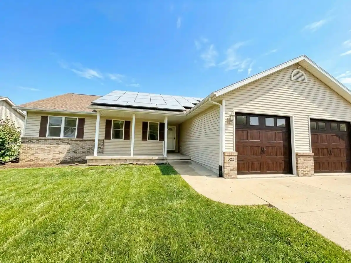 Photo 1 of Single family home for sale at 332 Sandridge Trl, Sun Prairie, WI 53590 | MLS# 2032251 | Listing updated on 2026-09-16