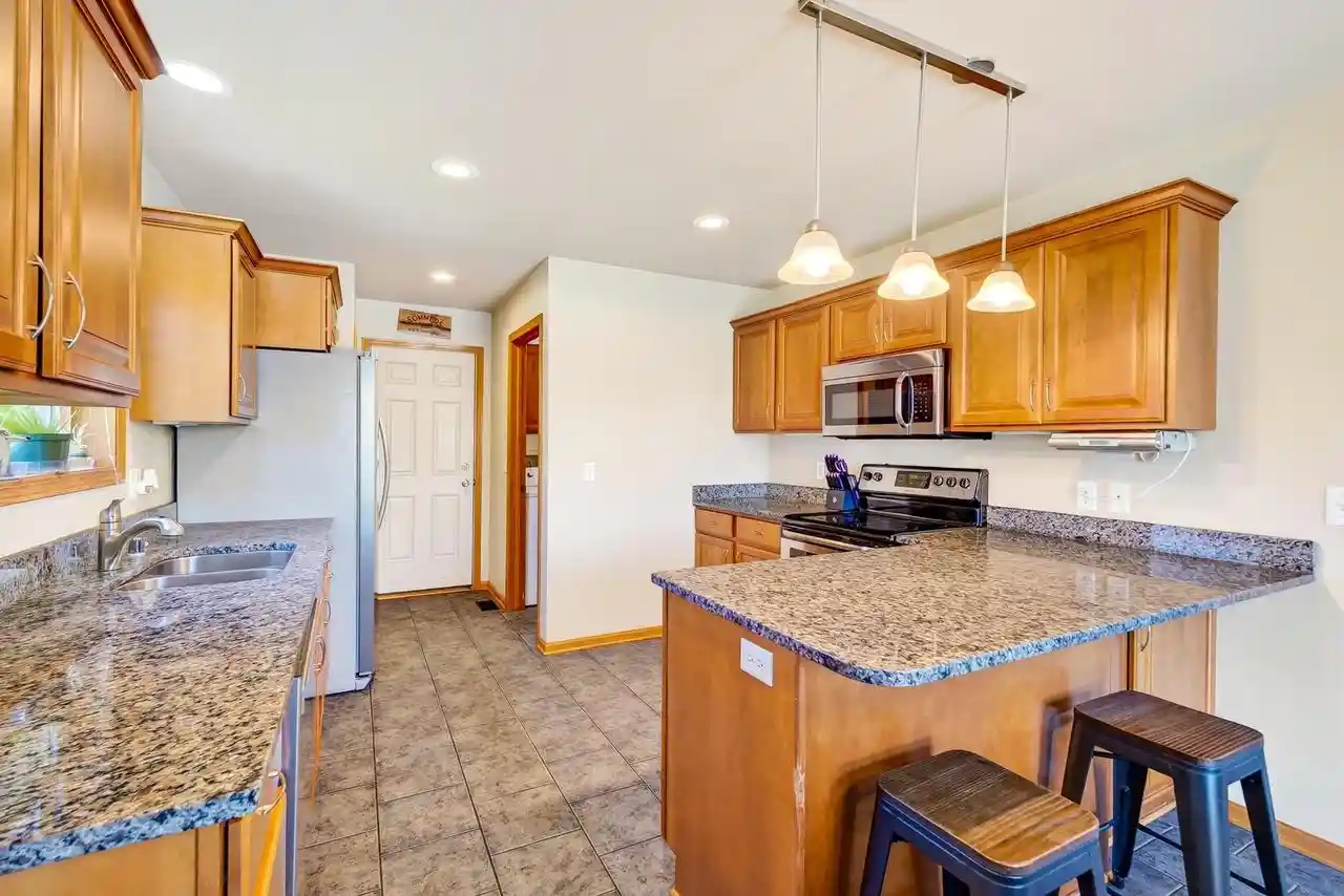 Photo 3 of Single family home for sale at 332 Sandridge Trl, Sun Prairie, WI 53590 | MLS# 2032251 | Listing updated on 2026-09-16