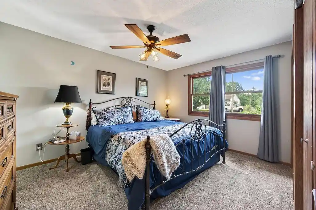 Photo 2 of Sale Pending at 1515 Caroline St, La Crosse, WI 54603 | MLS# 1979694 | Listing updated on 2026-09-12