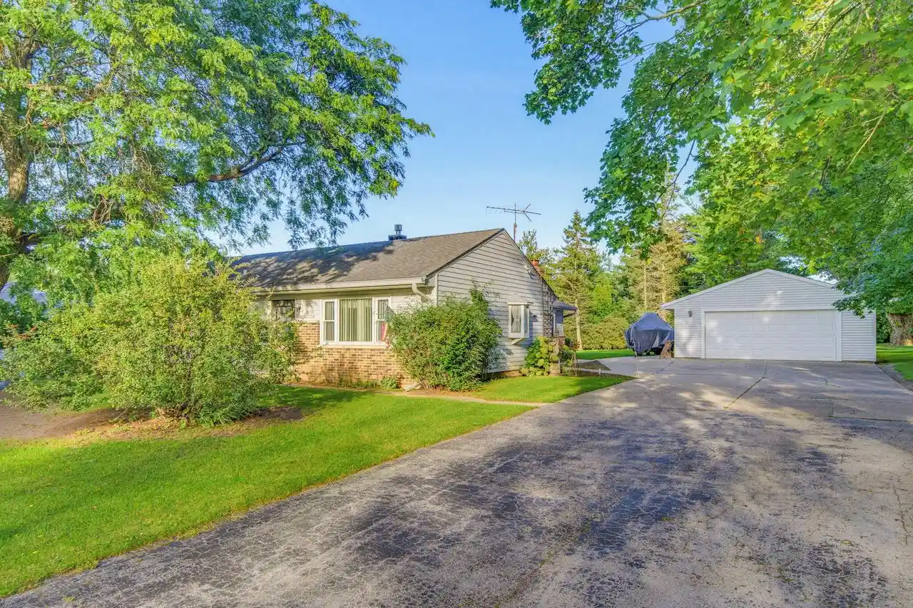Photo 1 of Single family home for sale at W160n9756 Colonial Dr, Germantown, WI 53022 | MLS# 1979703 | Listing updated on 2026-09-30