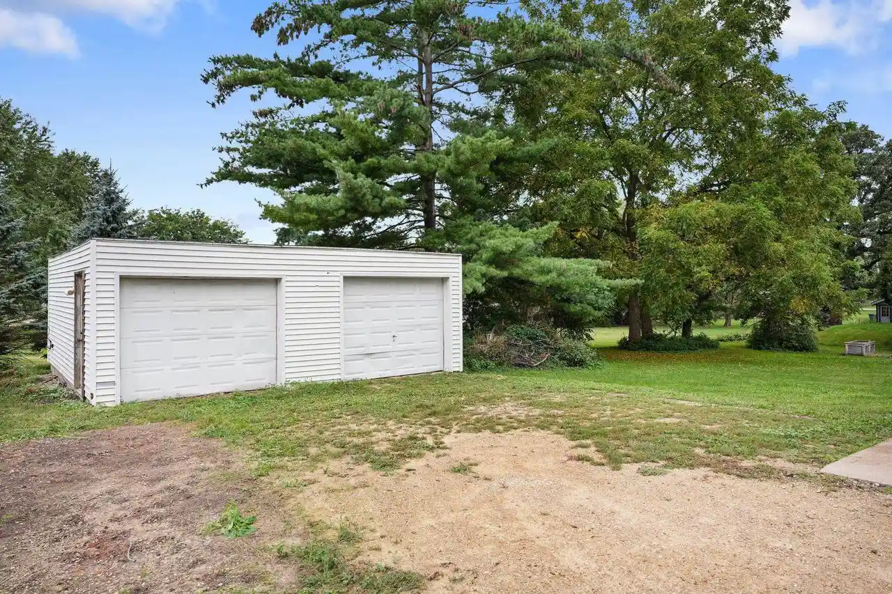 Photo 3 of Single family home for sale at 6281 Portage Rd, Deforest, WI 53532 | MLS# 2032260 | Listing updated on 2026-09-17