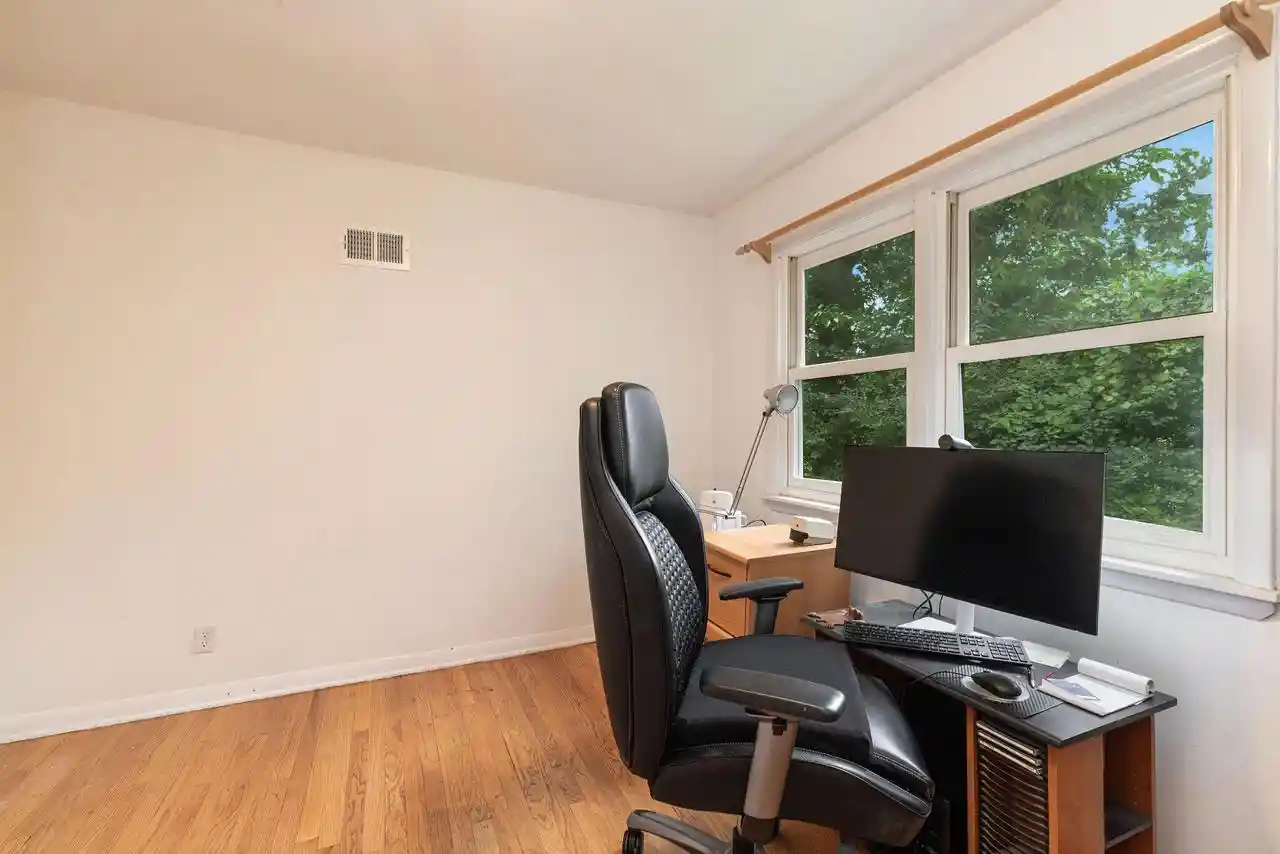 Photo 4 of Single family home for sale at 1070 Woodland Ave, Elm Grove, WI 53122 | MLS# 1979718 | Listing updated on 2026-09-16