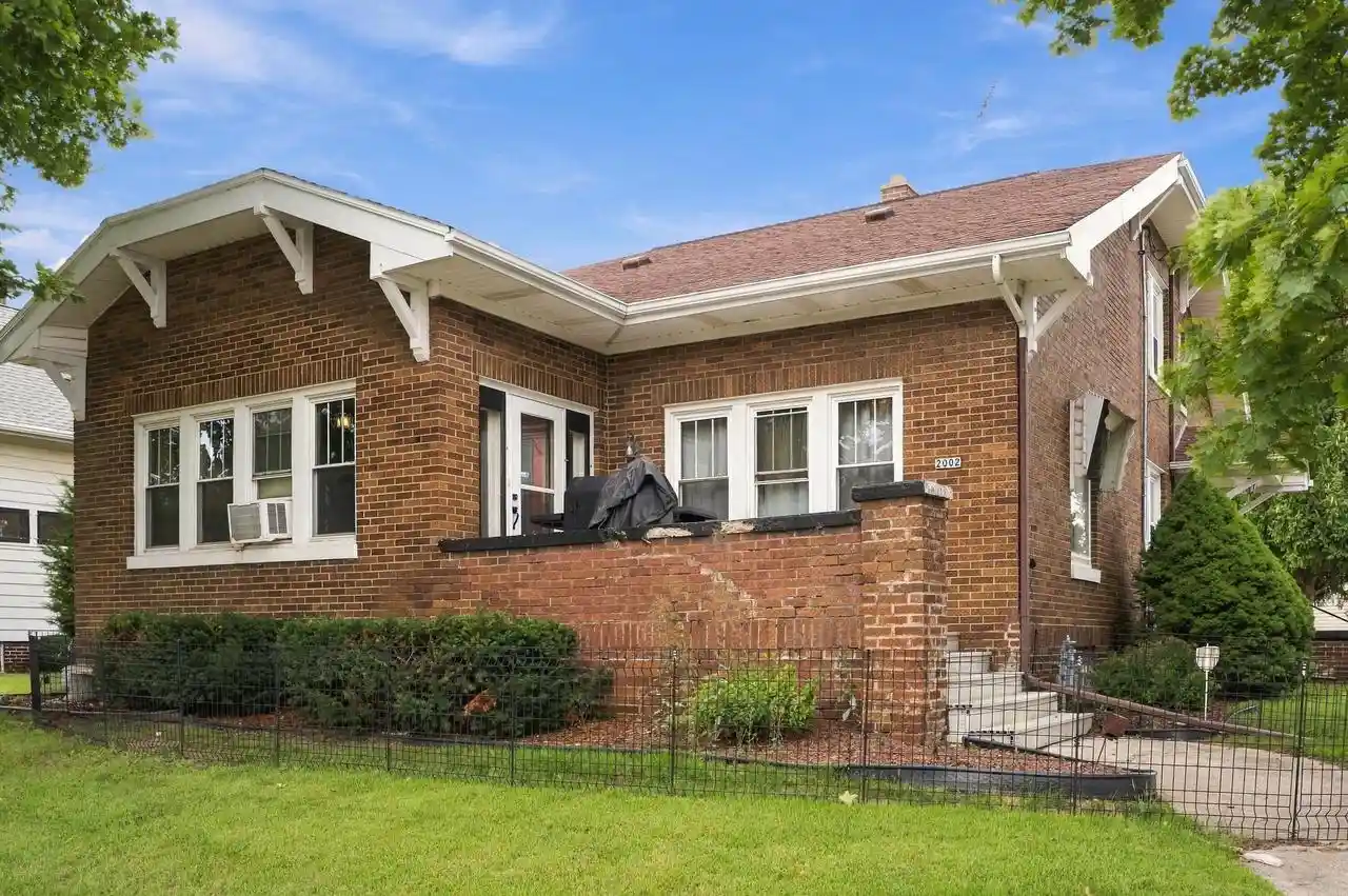 Photo 1 of Single family home for sale at 2002 Wollmer St, Manitowoc, WI 54220 | MLS# 1979724 | Listing updated on 2026-09-28