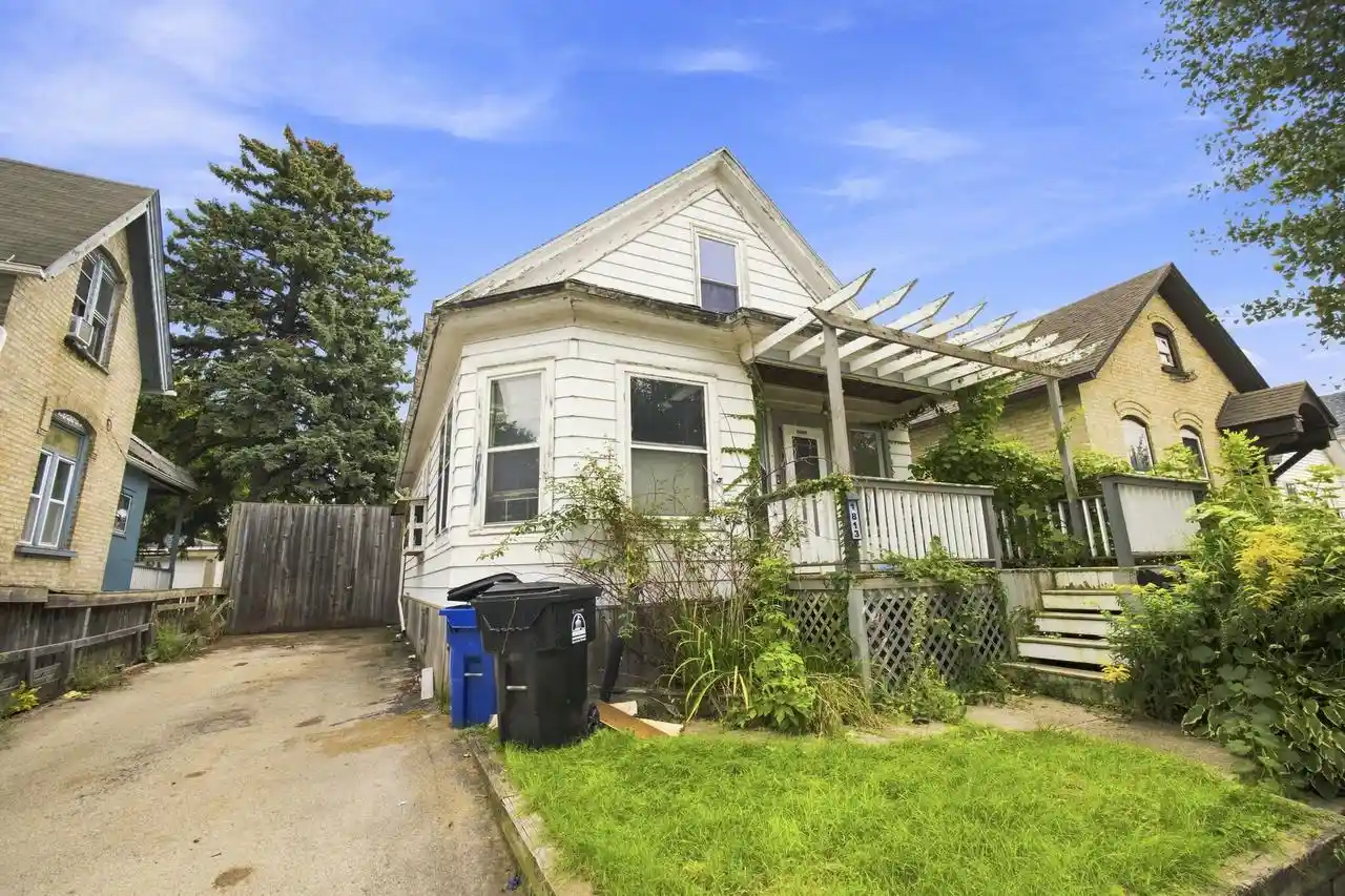 Photo 1 of Single family home for sale at 1813 N Wisconsin St, Racine, WI 53402 | MLS# 1979719 | Listing updated on 2026-09-23