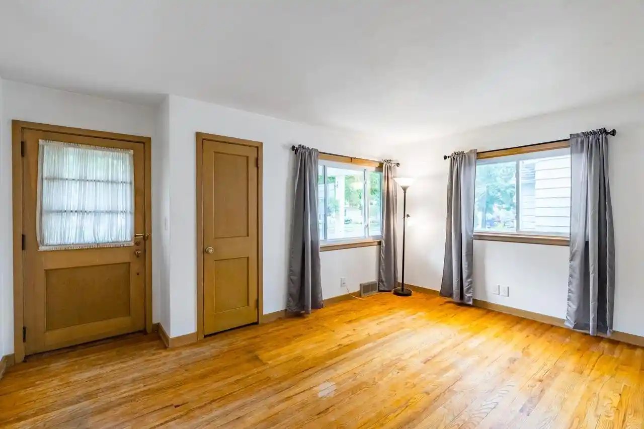 Photo 2 of Single family home for sale at 813 Ross Ave, Wausau, WI 54403 | MLS# 22604440 | Listing updated on 2026-09-11
