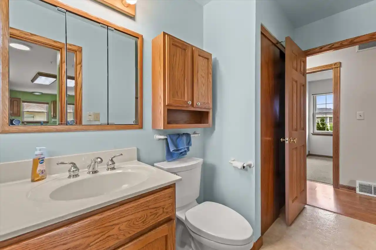 Photo 3 of Single family home for sale at 3217 Indian Trl, Caledonia, WI 53402 | MLS# 1979734 | Listing updated on 2026-09-14